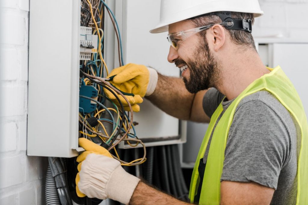 Level 2 Electrician Frenchs Forest